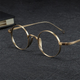 Lunettes rondes en titane pur - légèreté pour le quotidien