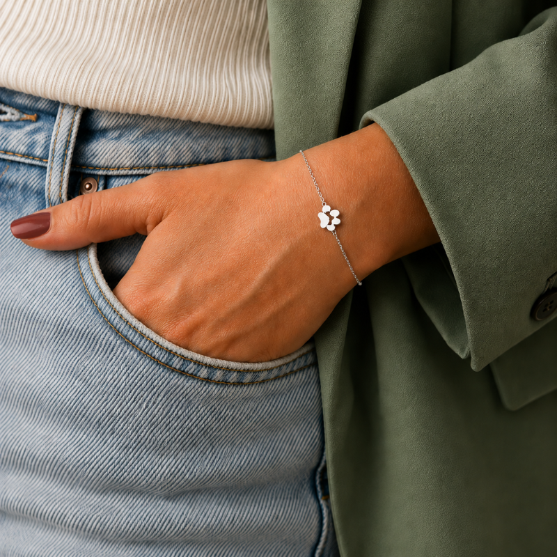 Bracelet patte de chien personnalisé avec prénom gravé