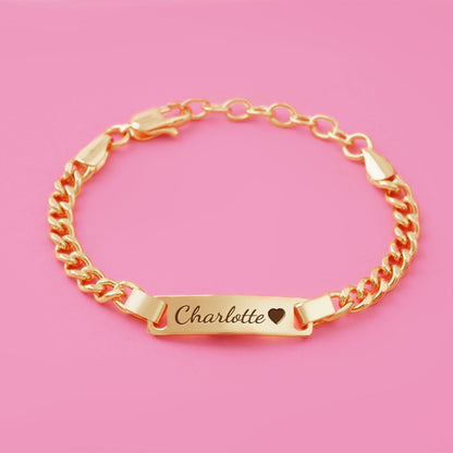 Bracelet bébé doré personnalisé avec prénom gravé