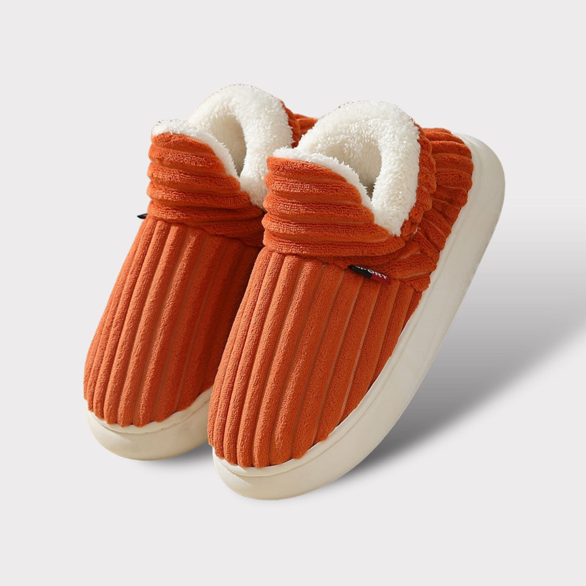 Pantoufles en polaire et coton - des pieds au chaud à la maison
