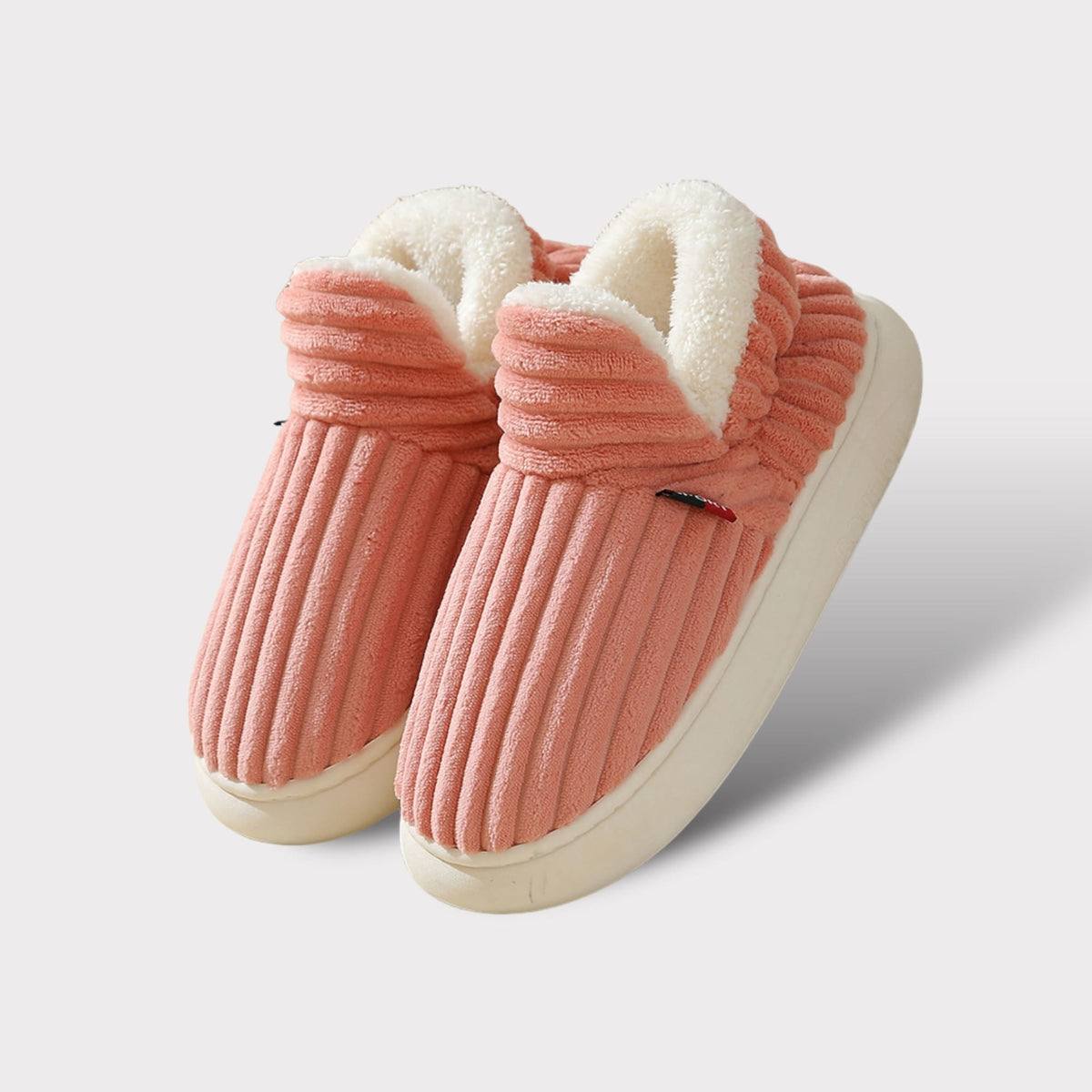 Pantoufles en polaire et coton - des pieds au chaud à la maison