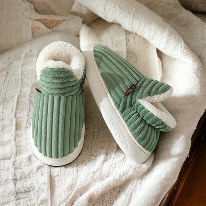Pantoufles en polaire et coton - des pieds au chaud à la maison
