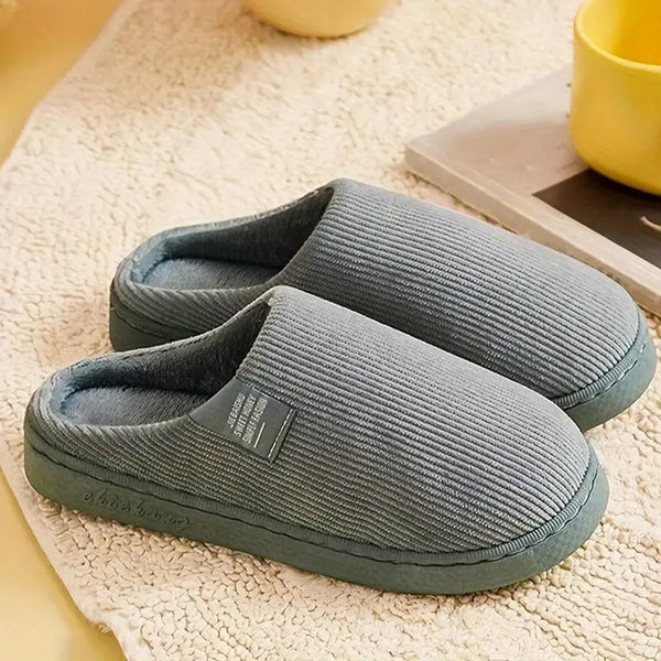 Pantoufles femme en peluche - douceur et confort à la maison