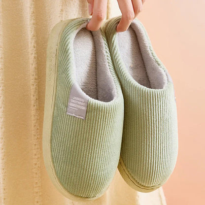Pantoufles femme en peluche - douceur et confort à la maison