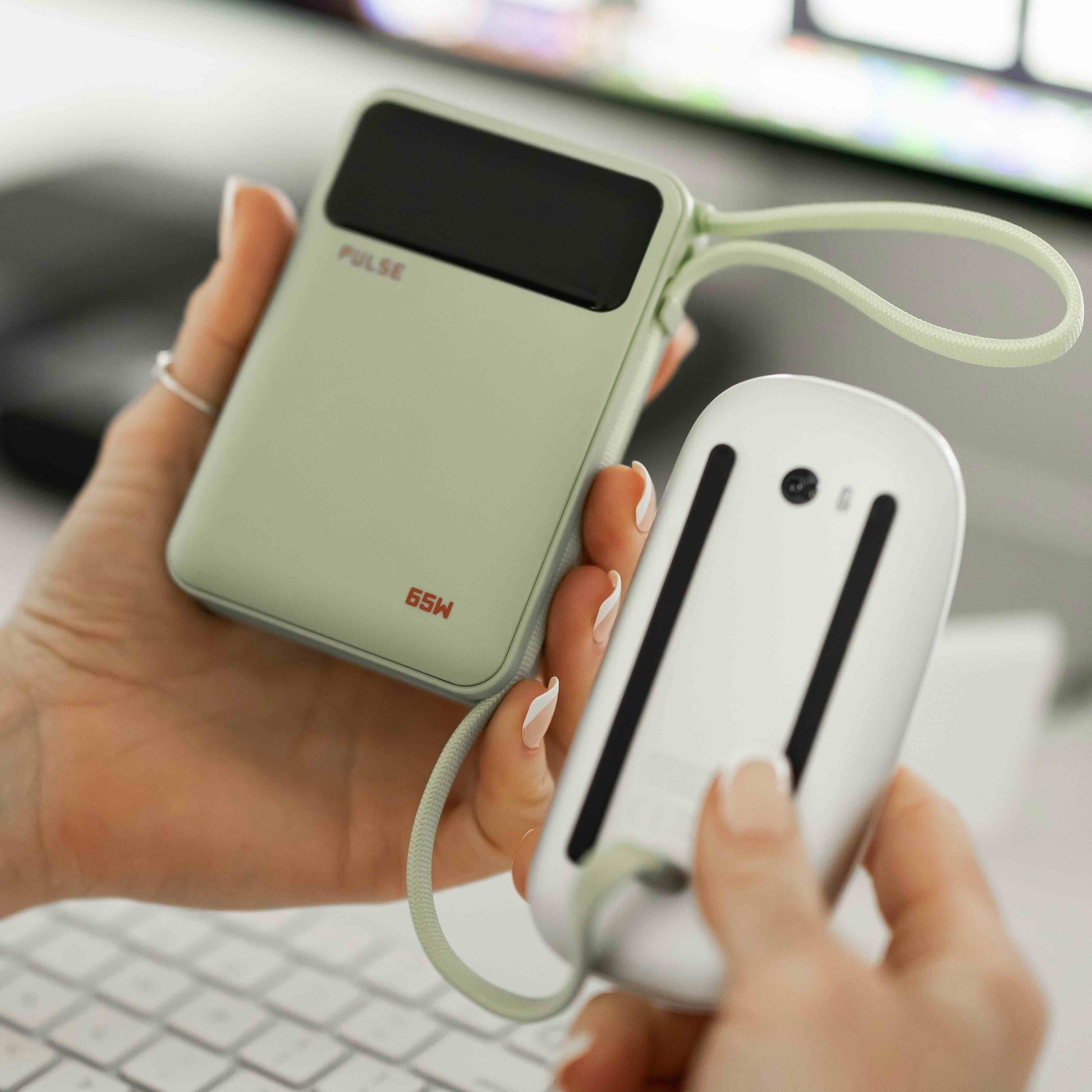 Powerbank 20.000 mAh | Kompakte Laptop-Powerbank mit 65 W Power Delivery, USB-C-Kabel und mehreren Ladeanschlüssen
