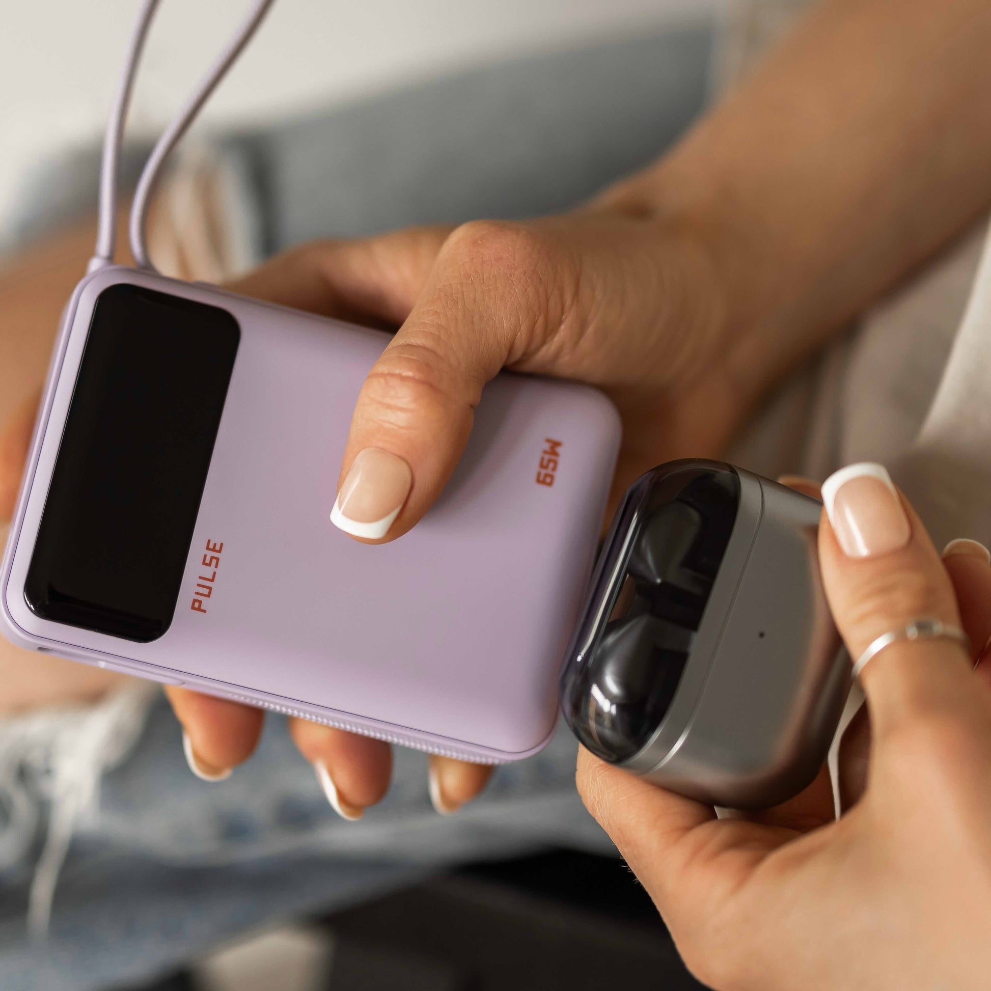 Powerbank 20.000 mAh | Kompakte Laptop-Powerbank mit 65 W Power Delivery, USB-C-Kabel und mehreren Ladeanschlüssen