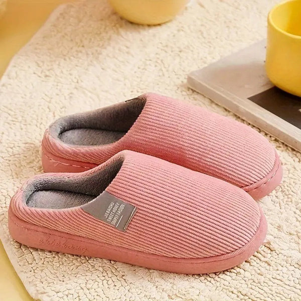 Pantoufles femme en peluche - douceur et confort à la maison