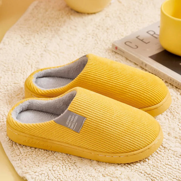 Pantoufles femme en peluche - douceur et confort à la maison