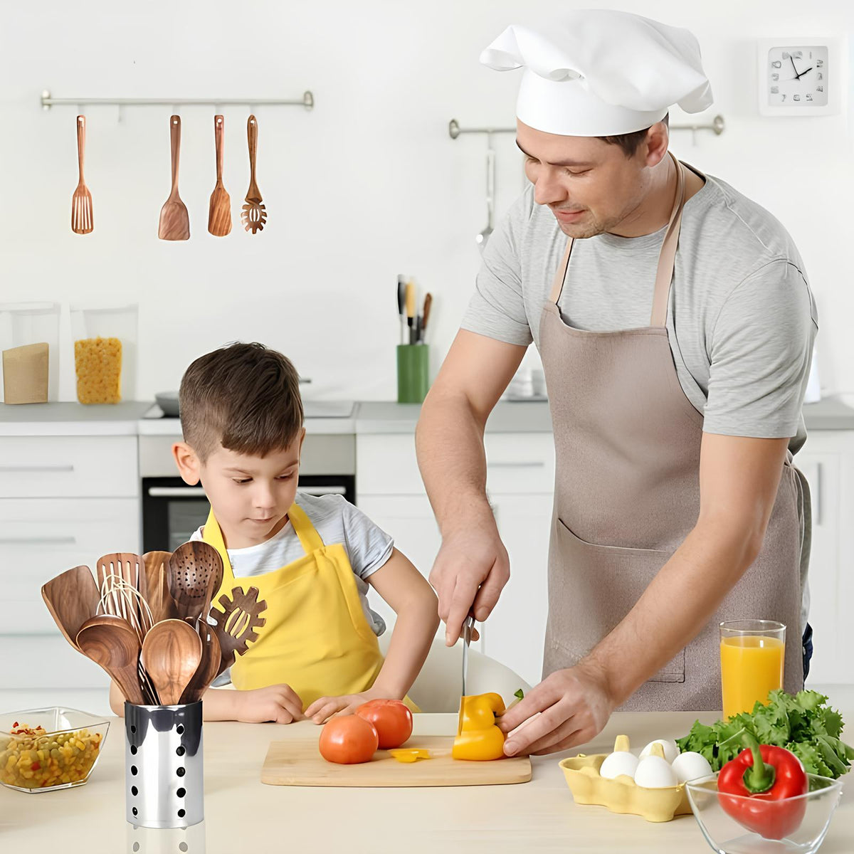 Skanto | 11-Piece Teak Kitchen Utensil Set | With Holder | Natural Wood