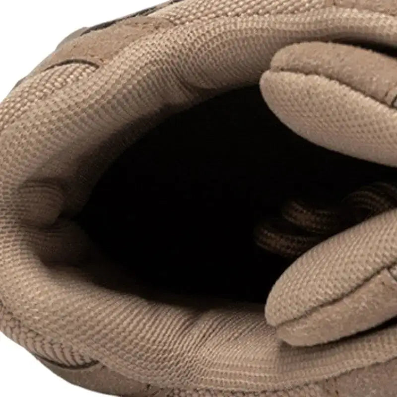 Chaussure homme grand froid à tige haute fourrée