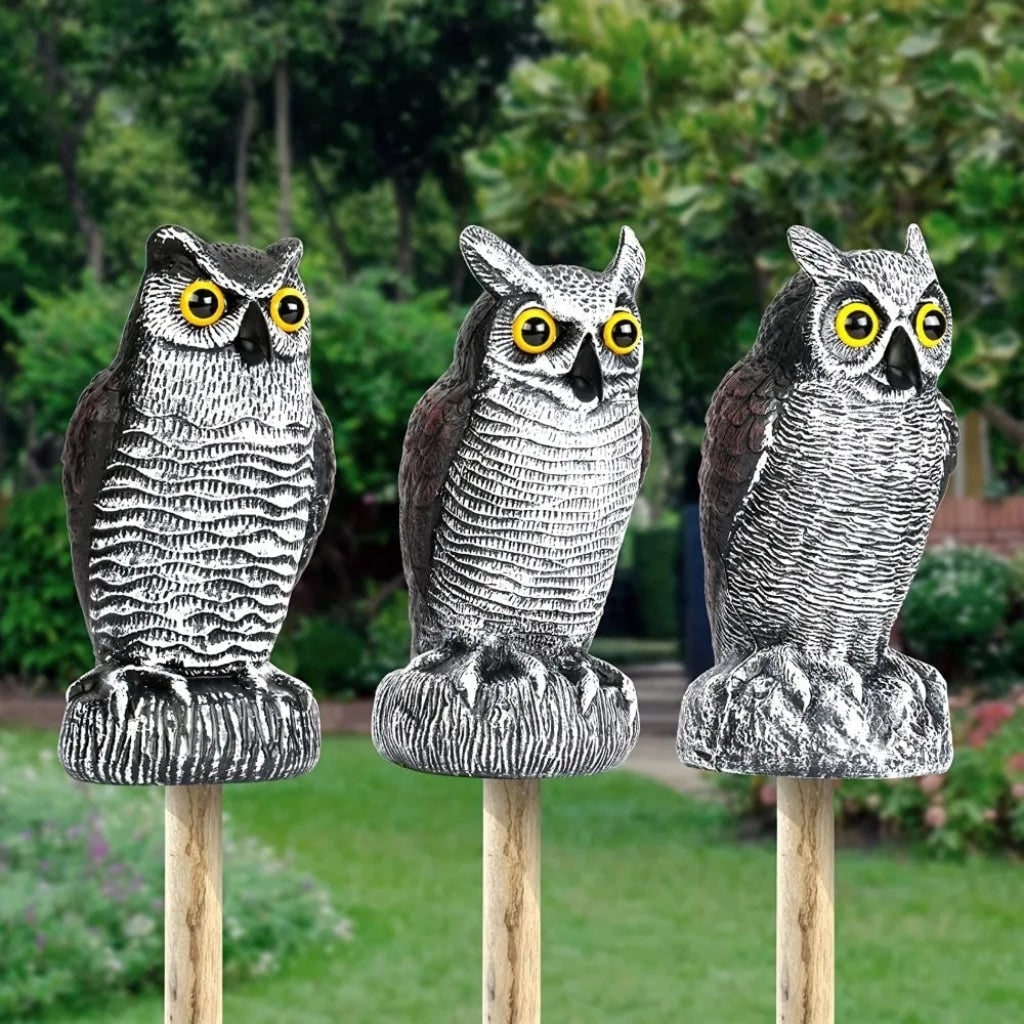 Halloween Garden Figurine, Garden Owl Bird Deterrent, Realistic, with Stake Base