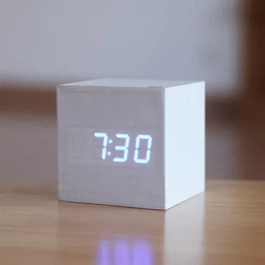 Horloge Numérique Moderne en Bois - Rondor