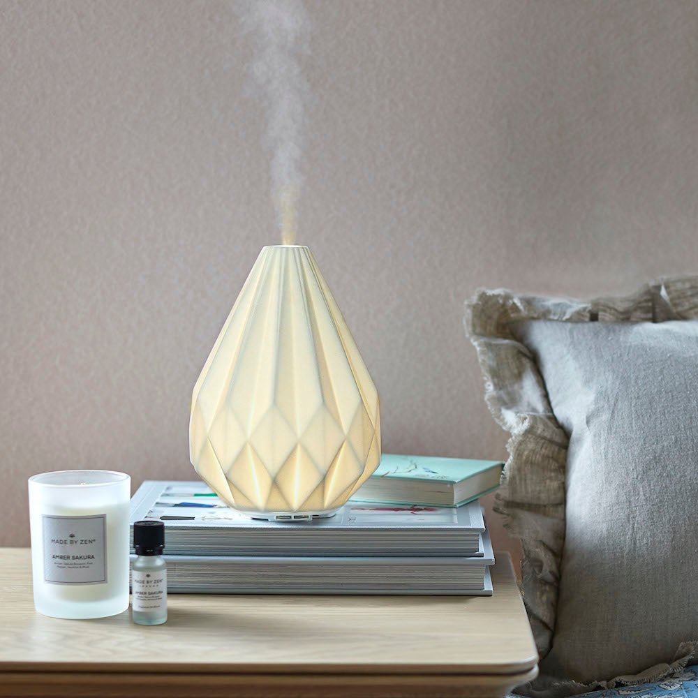 Aroma-Diffusor aus Keramik | Ultraschall-Luftbefeuchter mit Fernbedienung, Atemlicht und zwei Nebelmodi